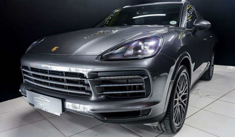 
								2022 Porsche Cayenne Cayenne full									