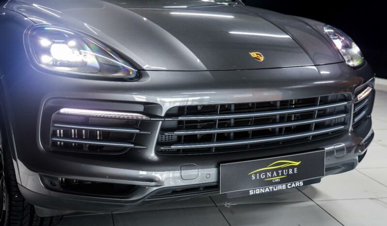 
								2022 Porsche Cayenne Cayenne full									