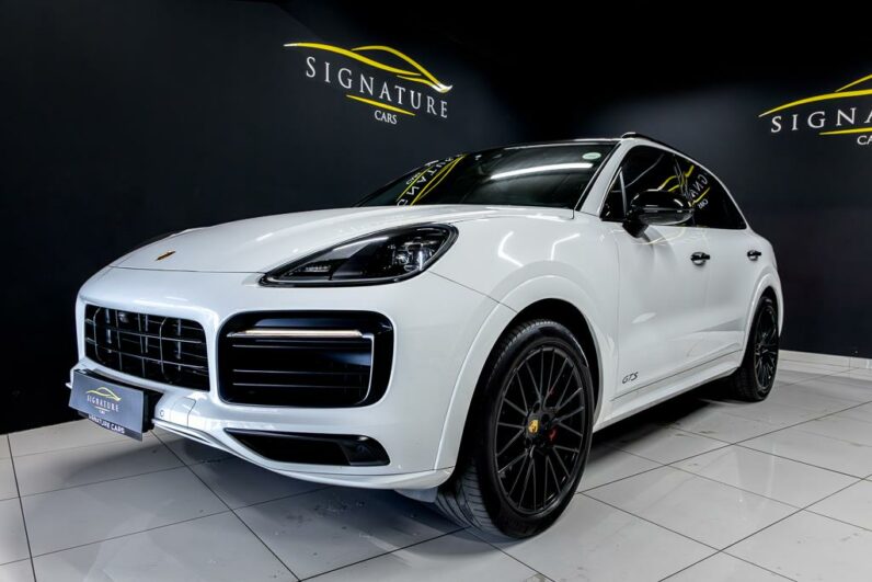 
								2021 Porsche Cayenne GTS full									