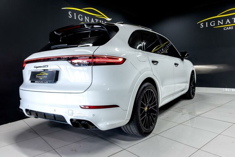 
								2021 Porsche Cayenne GTS full									