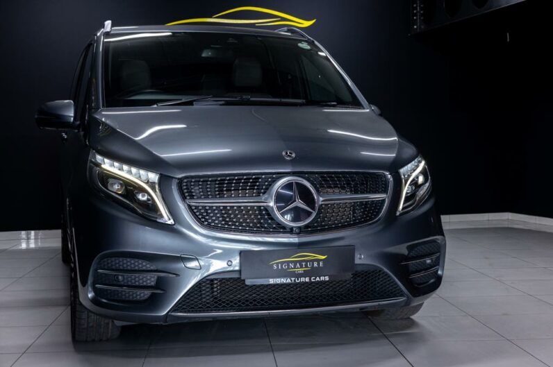 
								2022 Mercedes-Benz V-Class V300d Exclusive AMG Line full									