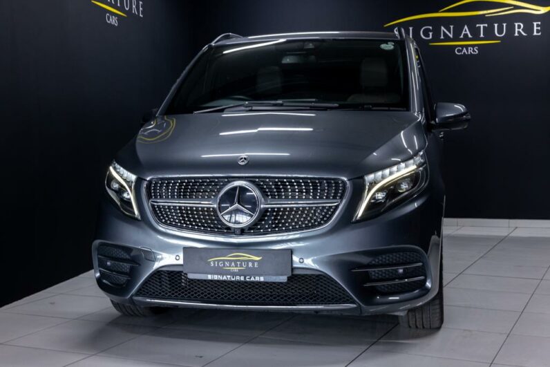 
								2022 Mercedes-Benz V-Class V300d Exclusive AMG Line full									