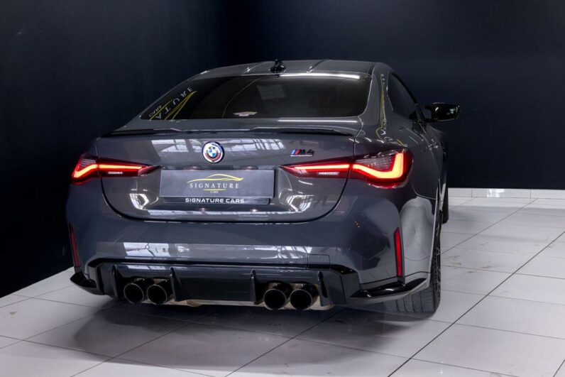 
								2022 BMW M4 Competition Coupe M Xdrive full									