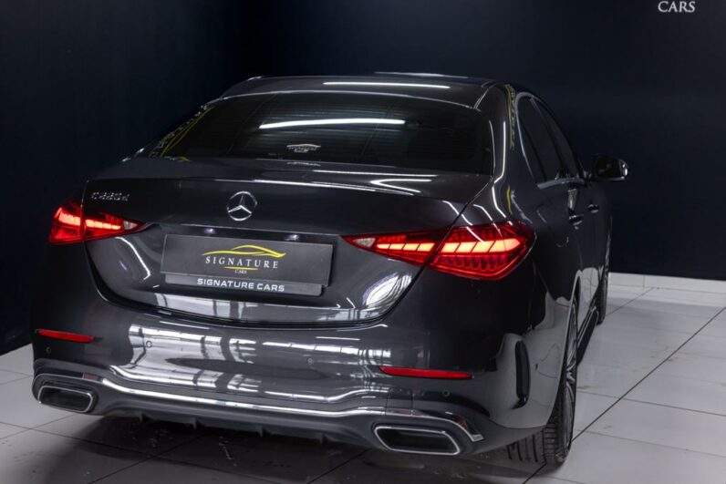 
								2022 Mercedes-Benz C-Class C220d AMG Line full									