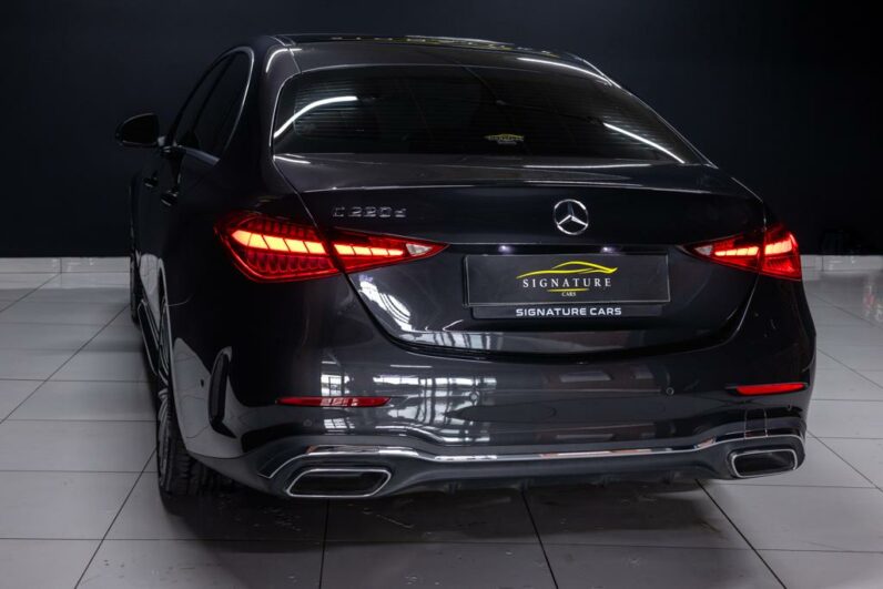 
								2022 Mercedes-Benz C-Class C220d AMG Line full									