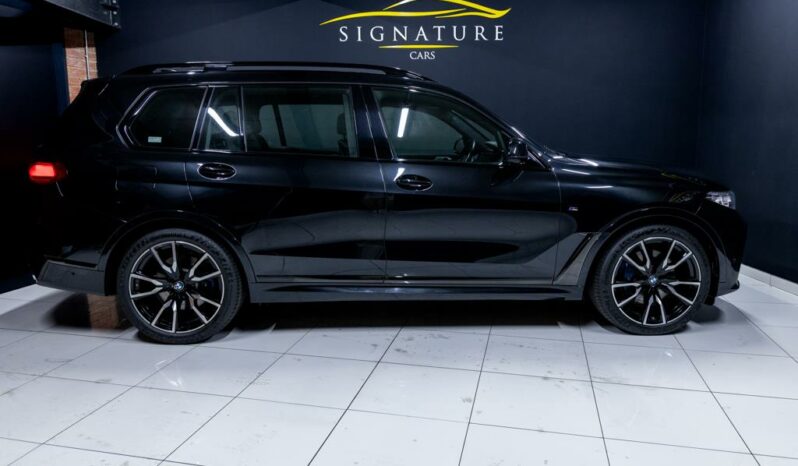 
								2021 BMW X7 xDrive30d M Sport full									