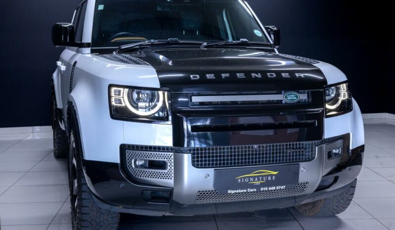 
								2023 Land Rover Defender 110 D300 X-Dynamic SE full									