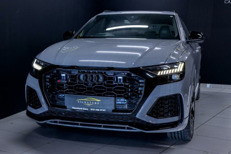 
								2024 Audi RSQ8 Quattro full									