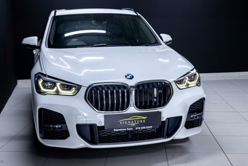 
								2022 BMW X1 sDrive18i M Sport full									