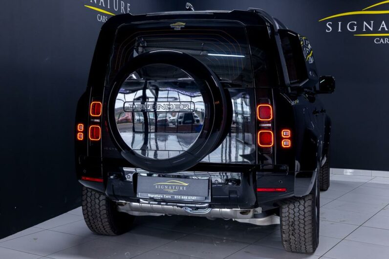 
								2025 Land Rover Defender 110 D350 X-Dynamic HSE full									