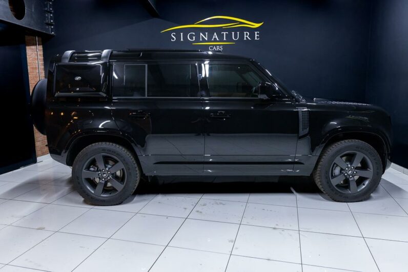 
								2025 Land Rover Defender 110 D350 X-Dynamic HSE full									