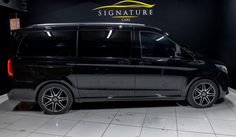 
								2024 Mercedes-Benz V-Class V300d Exclusive AMG Line full									