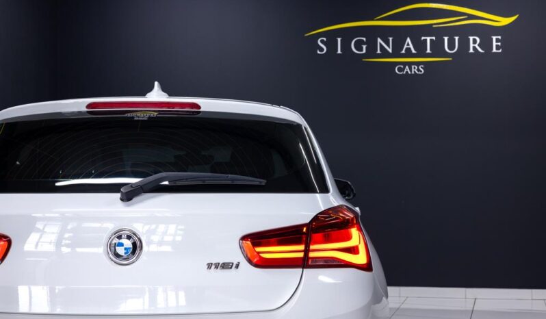 
								2019 BMW 1 Series 118i 5-Door M Sport Auto full									