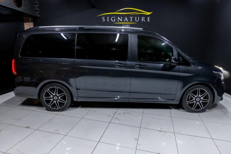 
								2023 Mercedes-Benz V-Class V300d Exclusive AMG Line full									
