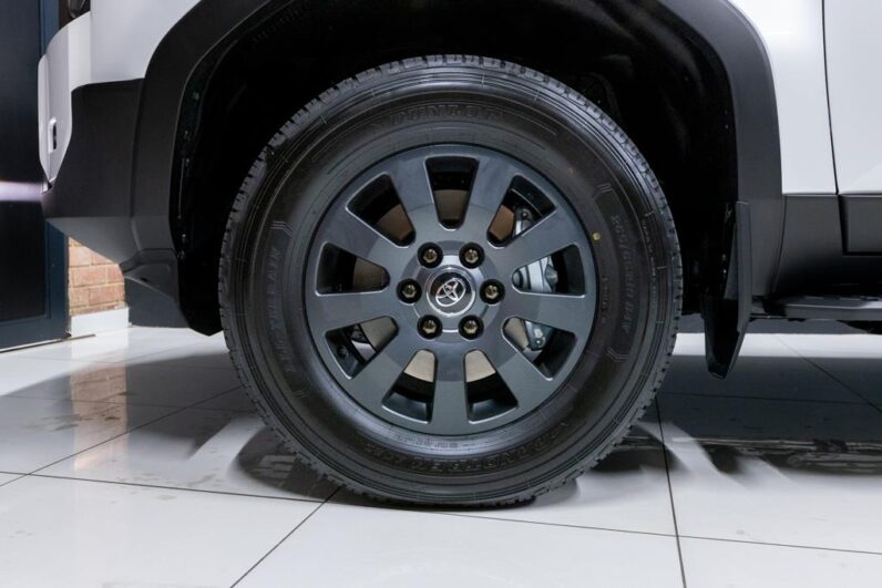 
								2025 Toyota Land Cruiser Prado 2.8GD VX-R full									