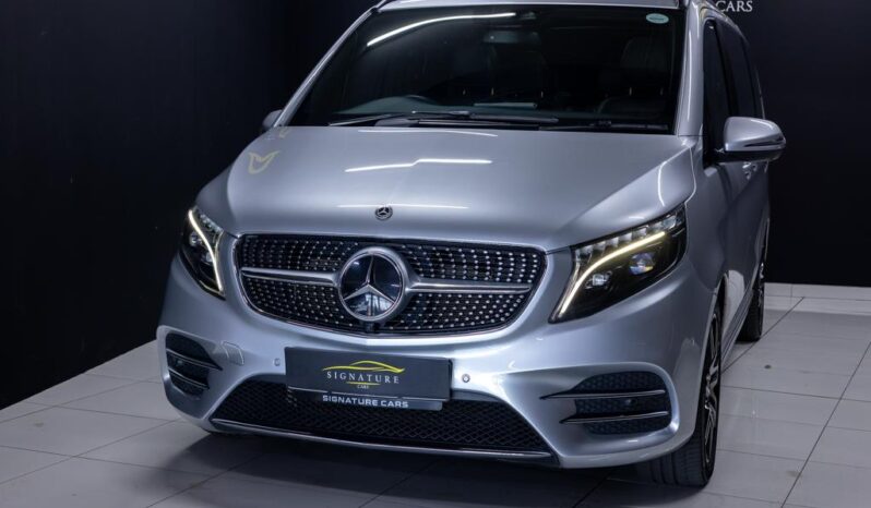 
								2023 Mercedes-Benz V-Class V300d Exclusive AMG Line full									