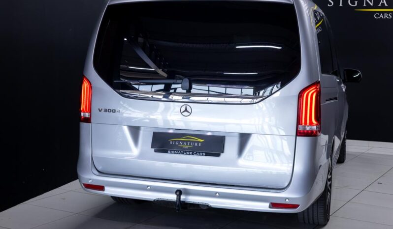 
								2023 Mercedes-Benz V-Class V300d Exclusive AMG Line full									