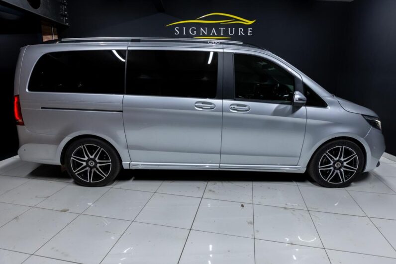 
								2023 Mercedes-Benz V-Class V300d Exclusive AMG Line full									