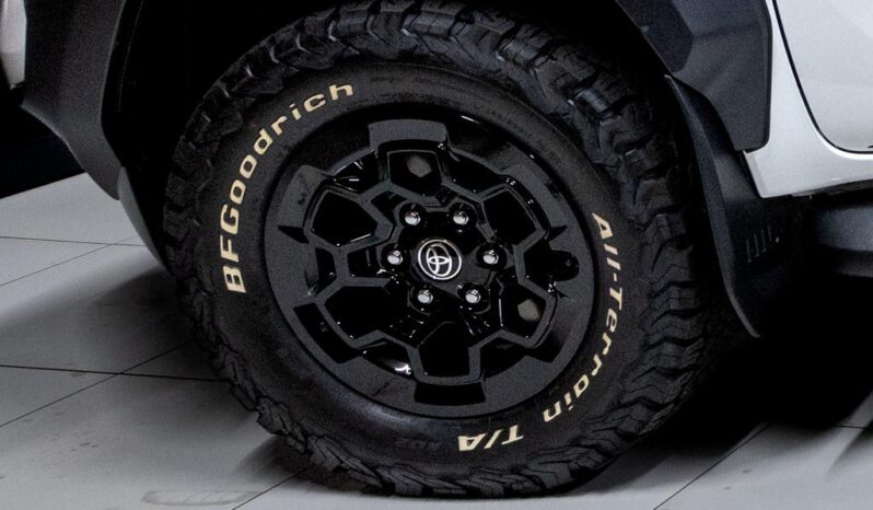 
								2025 Toyota Hilux 2.8GD-6 Double Cab 4×4 GR-Sport full									
