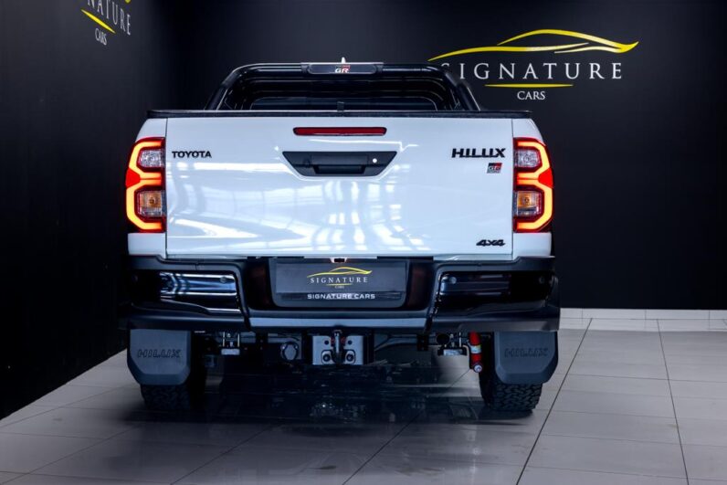 
								2025 Toyota Hilux 2.8GD-6 Double Cab 4×4 GR-Sport full									