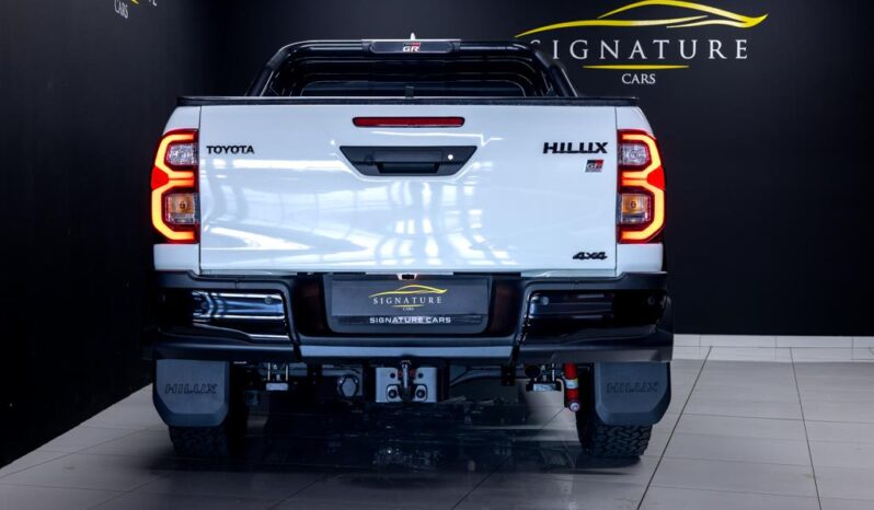 
								2025 Toyota Hilux 2.8GD-6 Double Cab 4×4 GR-Sport full									