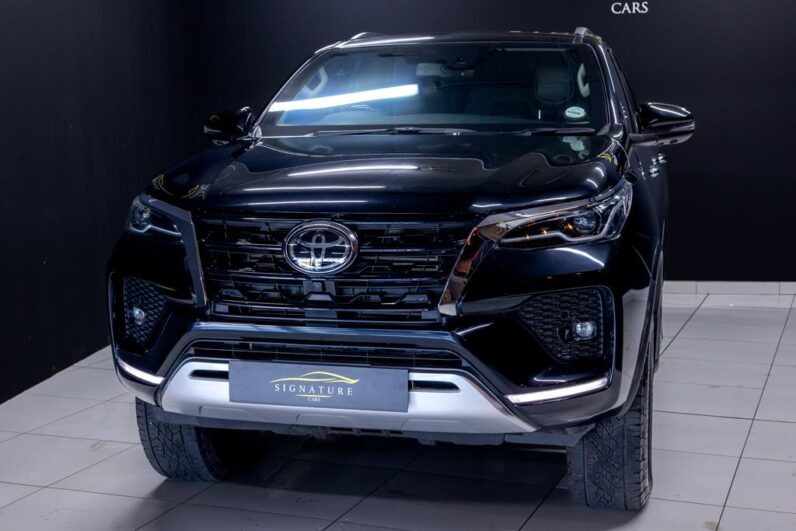 
								2022 Toyota Fortuner 2.8GD-6 VX full									