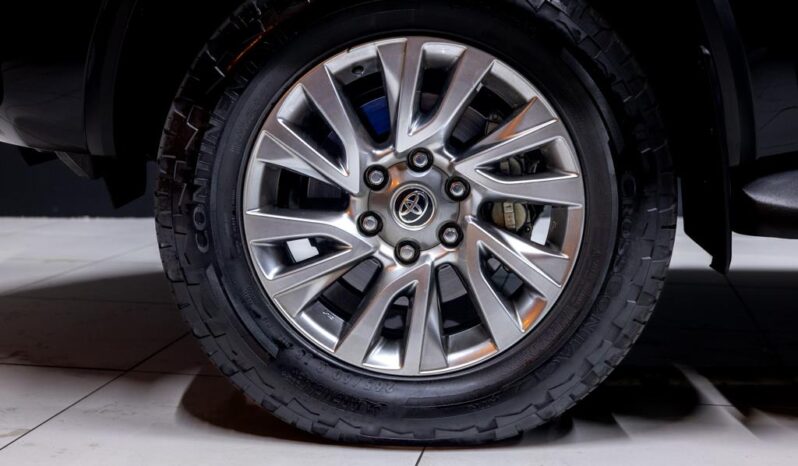 
								2022 Toyota Fortuner 2.8GD-6 VX full									