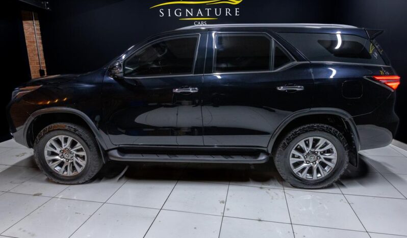 
								2022 Toyota Fortuner 2.8GD-6 VX full									
