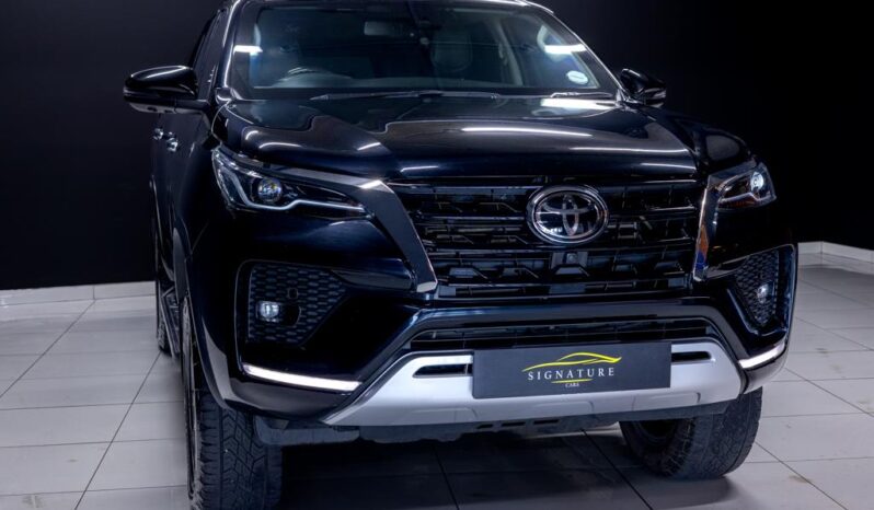 
								2022 Toyota Fortuner 2.8GD-6 VX full									