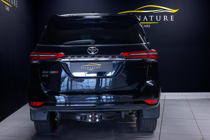 
								2022 Toyota Fortuner 2.8GD-6 VX full									