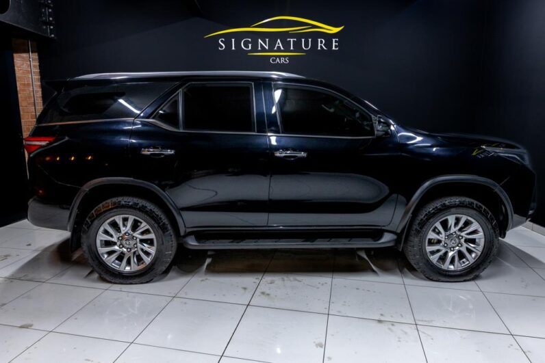 
								2022 Toyota Fortuner 2.8GD-6 VX full									