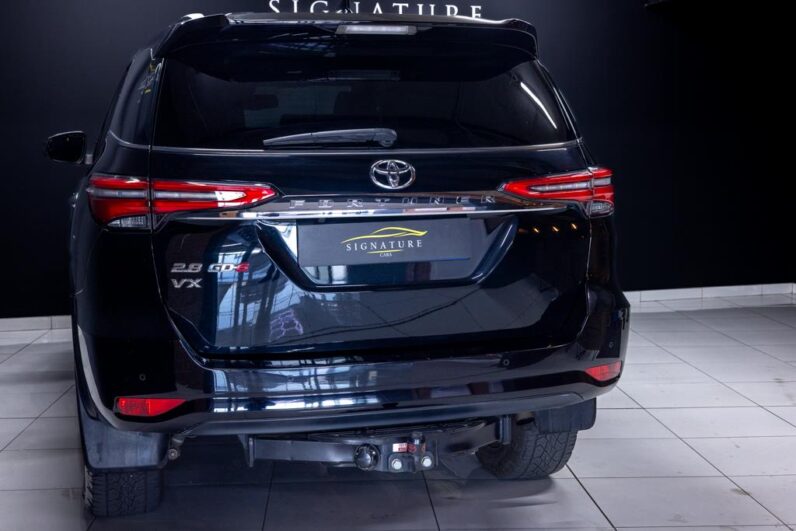 
								2022 Toyota Fortuner 2.8GD-6 VX full									