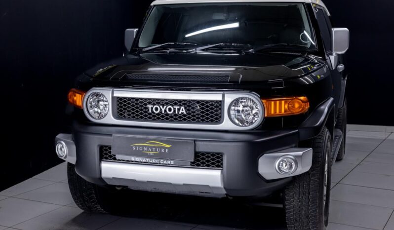 
								2022 Toyota FJ Cruiser FJ Cruiser full									