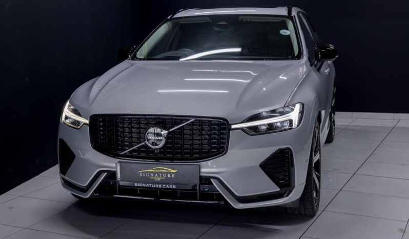 
								2024 Volvo XC60 B5 AWD Ultimate Dark full									