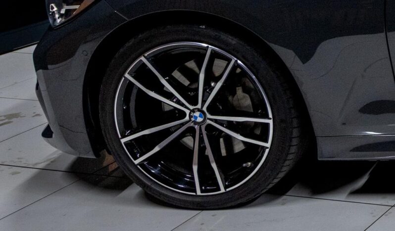 
								2022 BMW 3 Series 330i M Sport full									