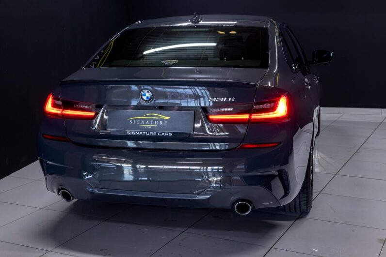 
								2022 BMW 3 Series 330i M Sport full									
