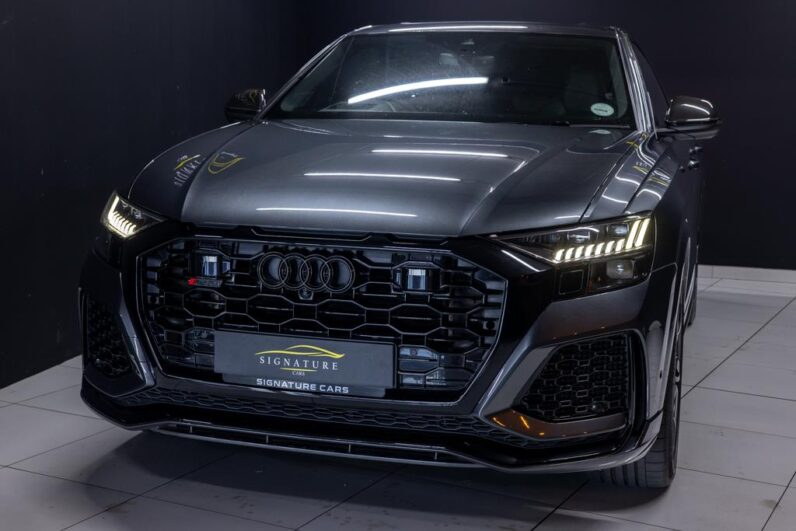
								2024 Audi RSQ8 Quattro full									