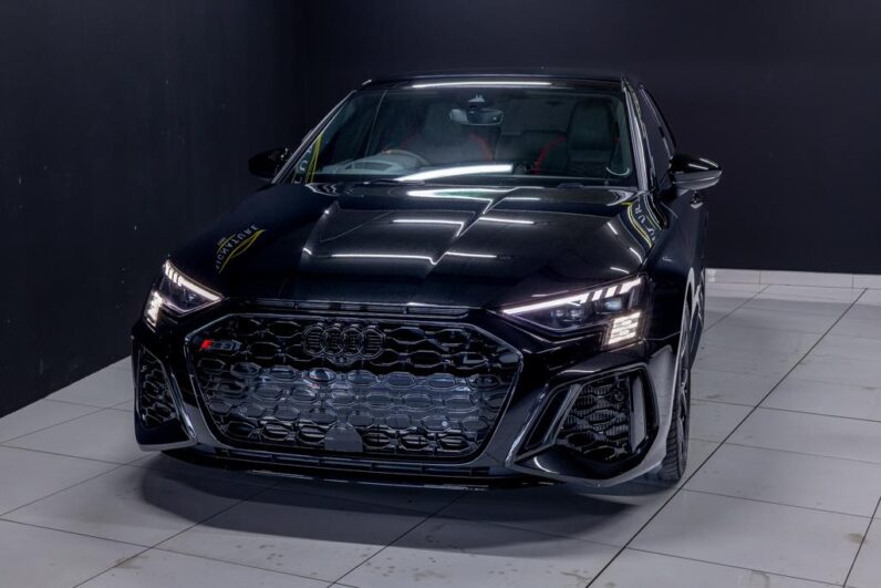 
								2023 Audi RS3 Sportback Quattro full									