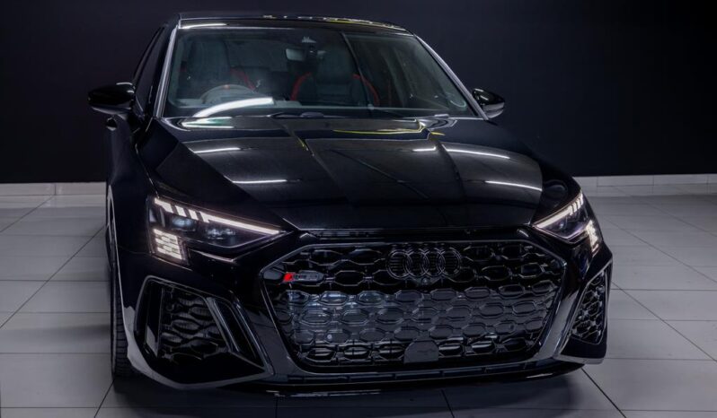 
								2023 Audi RS3 Sportback Quattro full									