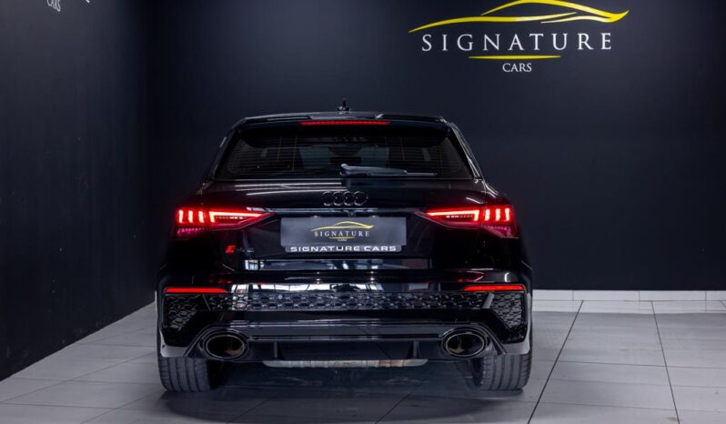 
								2023 Audi RS3 Sportback Quattro full									