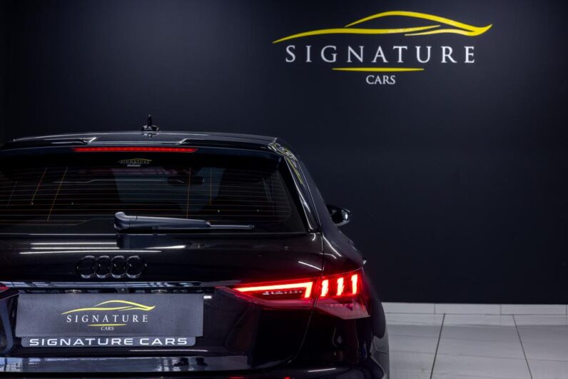
								2023 Audi RS3 Sportback Quattro full									