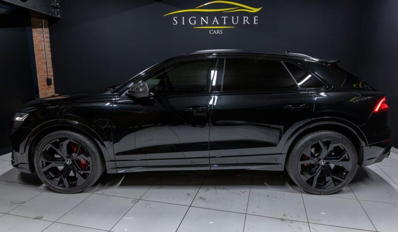 
								2024 Audi RSQ8 Quattro full									