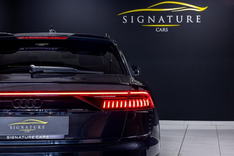 
								2024 Audi RSQ8 Quattro full									