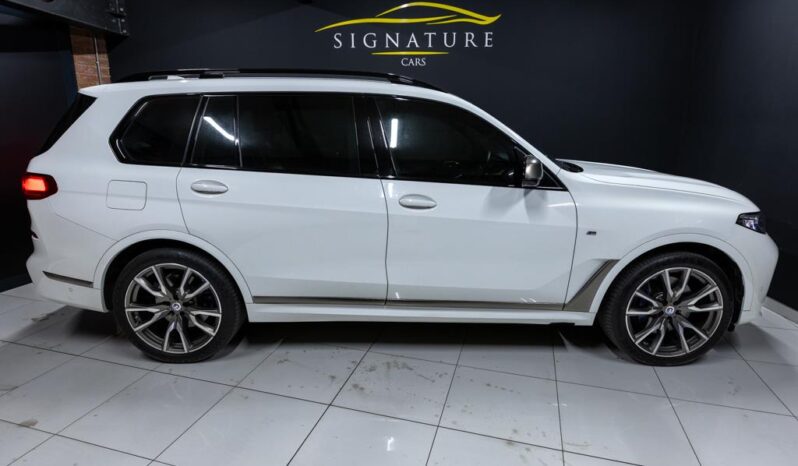 
								2023 BMW X7 M50d full									