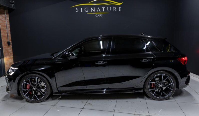 
								2023 Audi RS3 Sportback Quattro full									