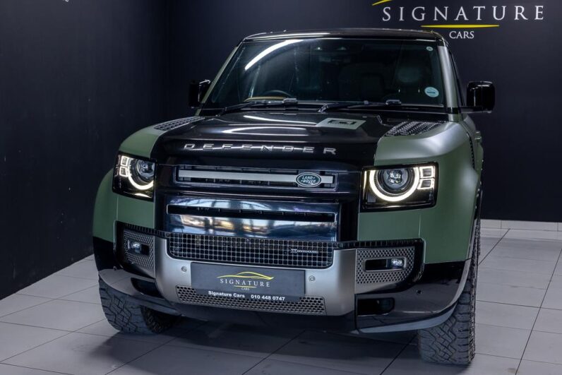 
								2023 Land Rover Defender 110 D300 X-Dynamic SE full									
