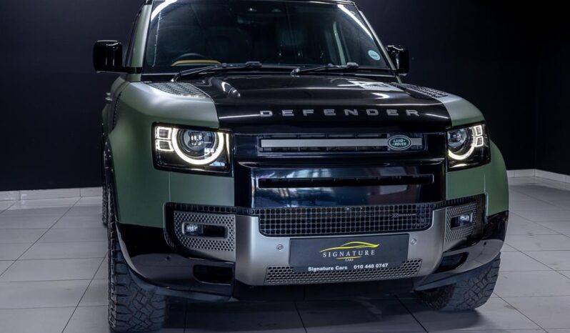 
								2023 Land Rover Defender 110 D300 X-Dynamic SE full									