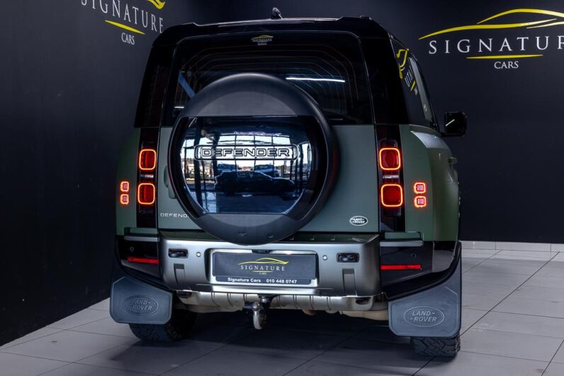 
								2023 Land Rover Defender 110 D300 X-Dynamic SE full									