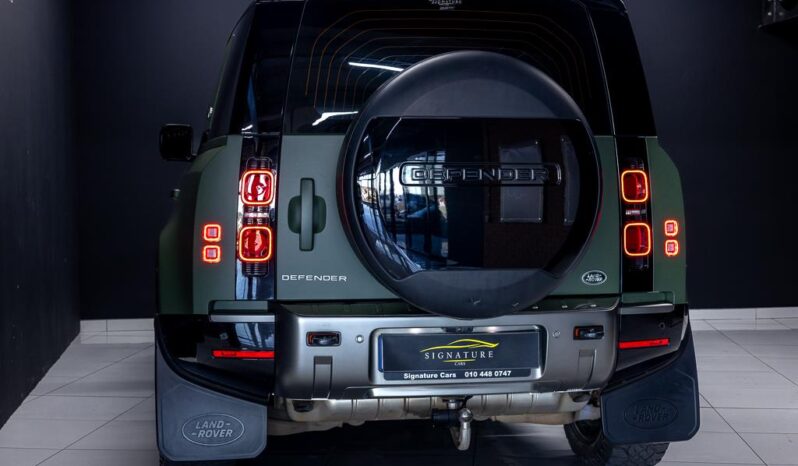 
								2023 Land Rover Defender 110 D300 X-Dynamic SE full									