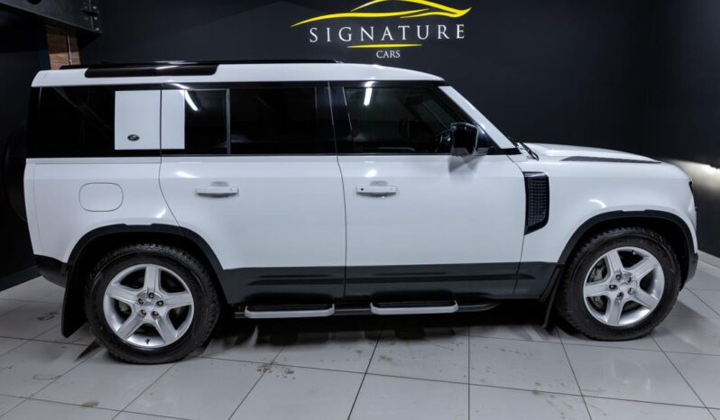 
								2023 Land Rover Defender 110 D300 SE full									